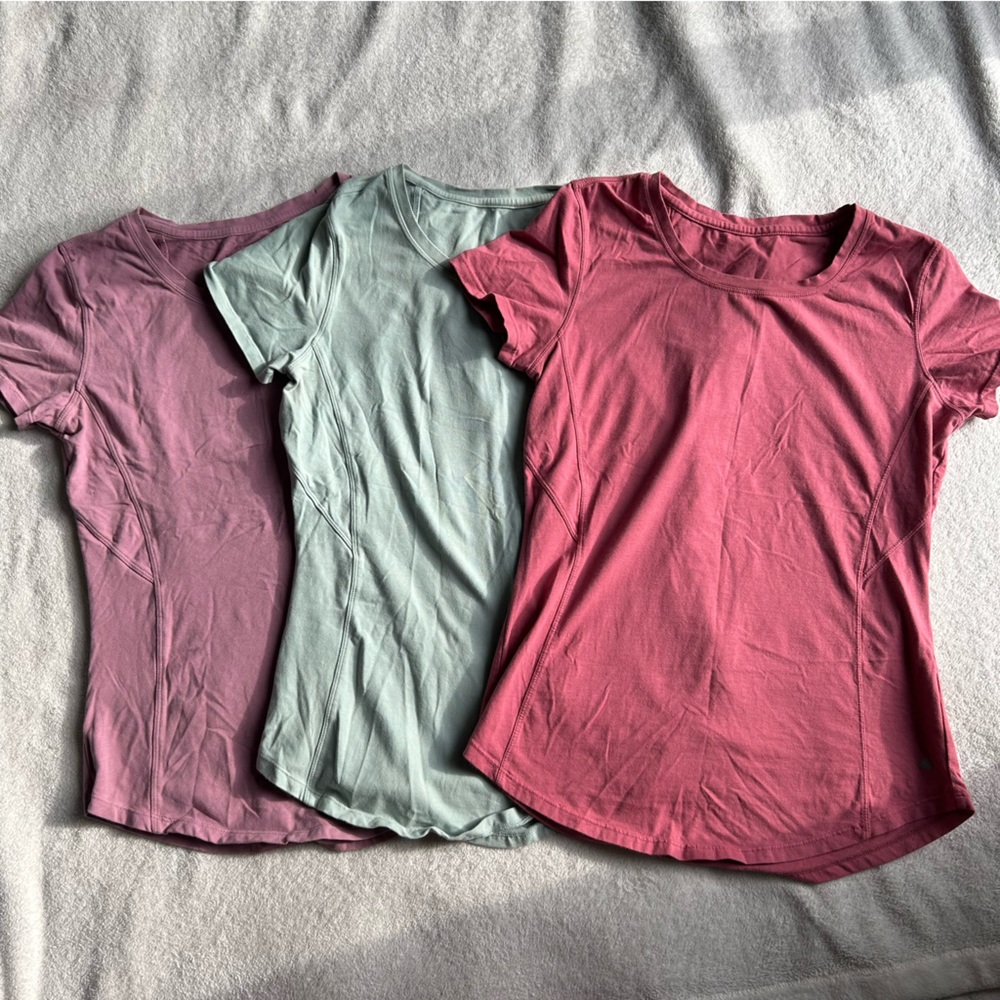 Balance Athletica short sleeve t-shirt bundle